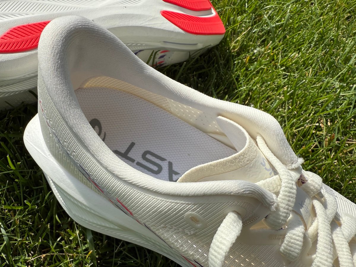 Asics sonicblast Heel Collar