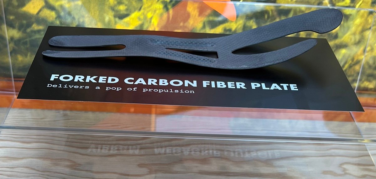 forked carbon plate