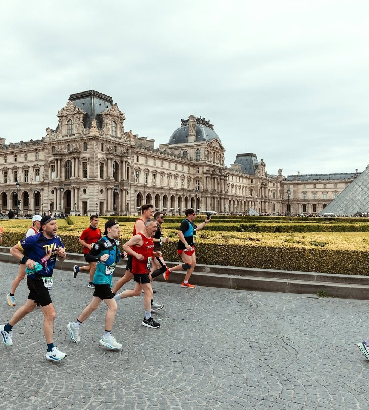 paris marathon historic landmark