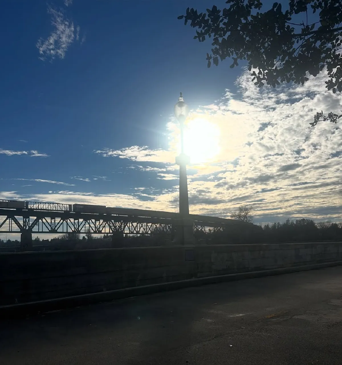 sundial bridge redding marathon