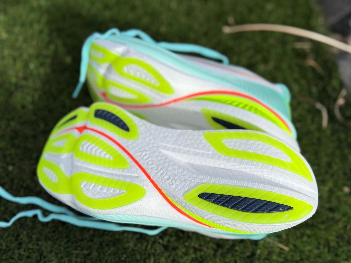 Saucony Endorphin Azura Outsole