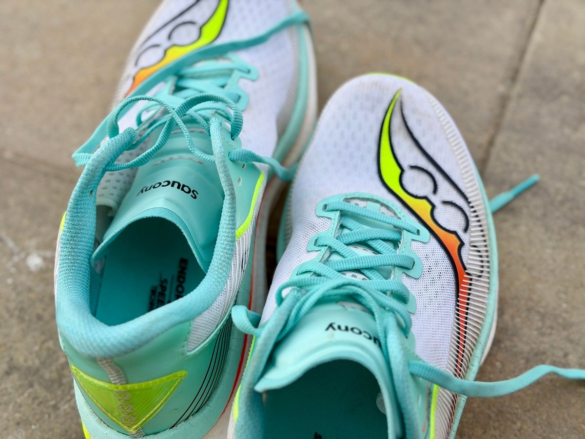 saucony azura fit
