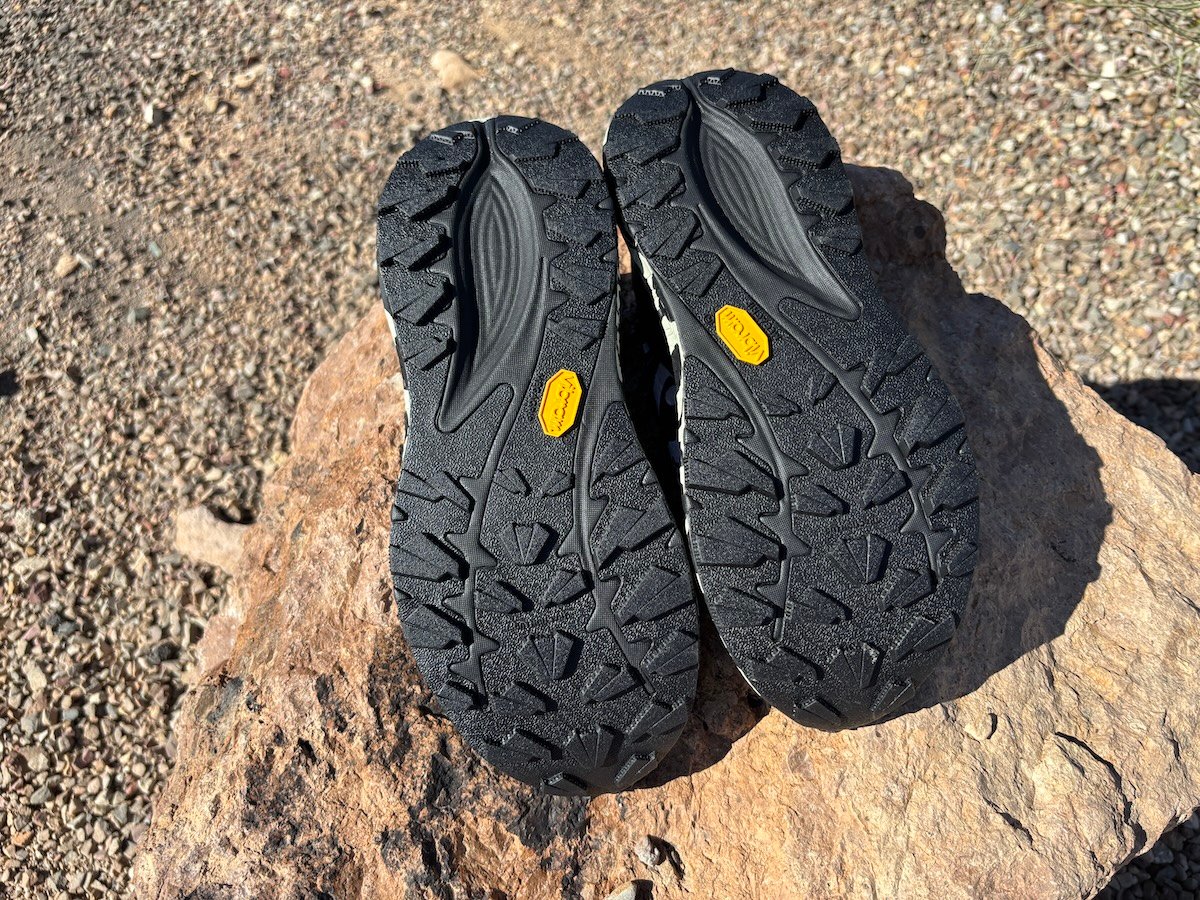 Mizuno Neo Accera Outsole